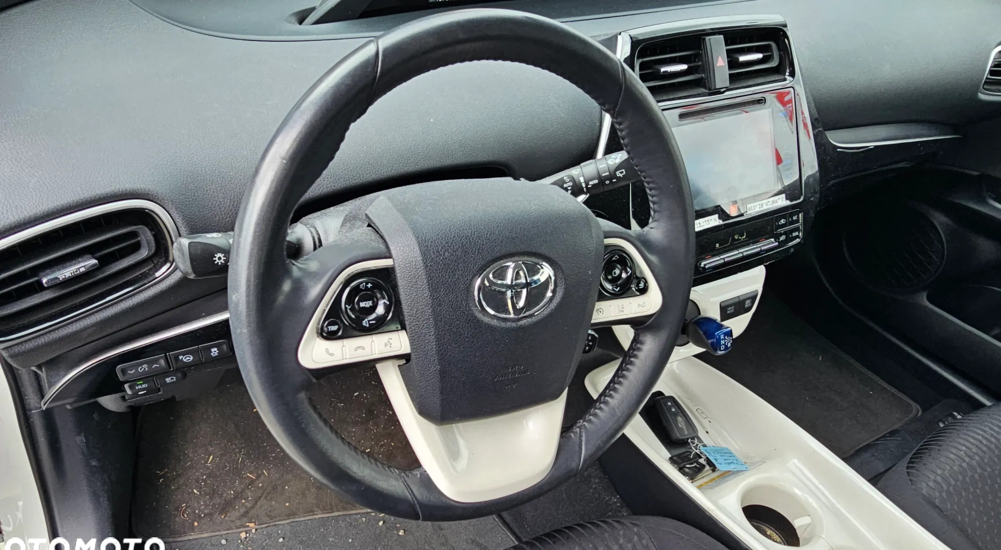 Toyota Prius cena 49900 przebieg: 137610, rok produkcji 2016 z Ostrów Wielkopolski małe 172